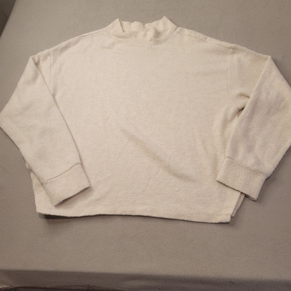 Abound Sweater Cream Oversized Sweater Size Small Soft Cozy